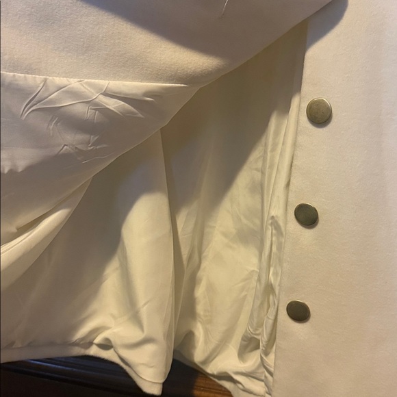 Crown & Ivy Cream Cape with Faux Fur Collar NWT - Picture 3 of 5